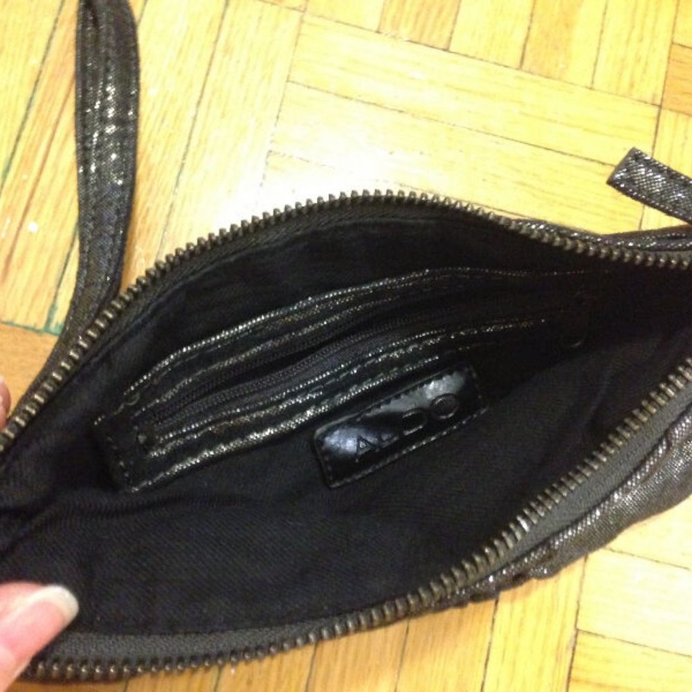 ALDO wristlet - Picture 2 of 3